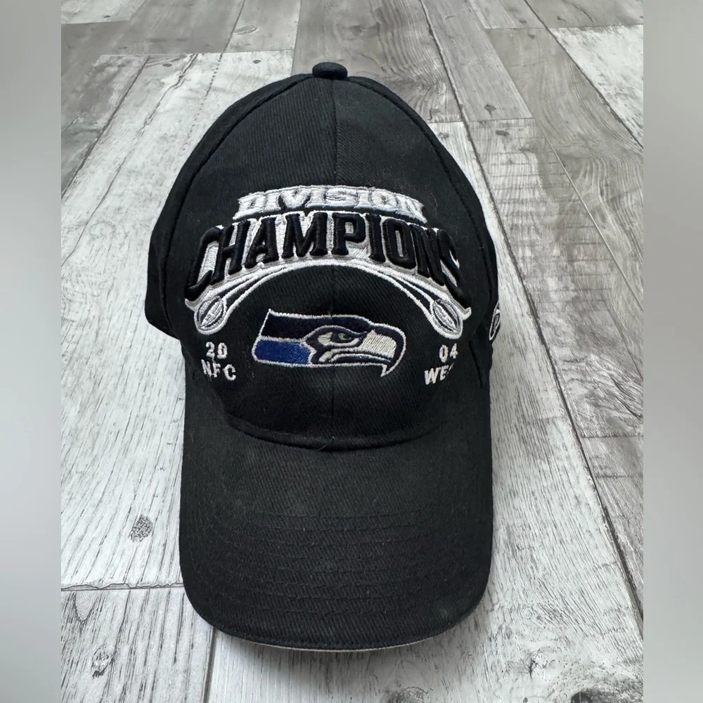 Seattle Seahawks Division Champions 2004 NFC WEST Hat SnapBack Black Vintage